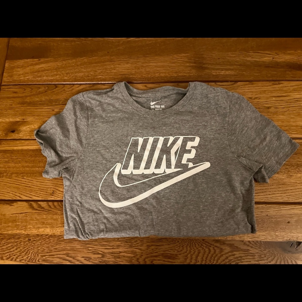 Nike Womens shirt size medium